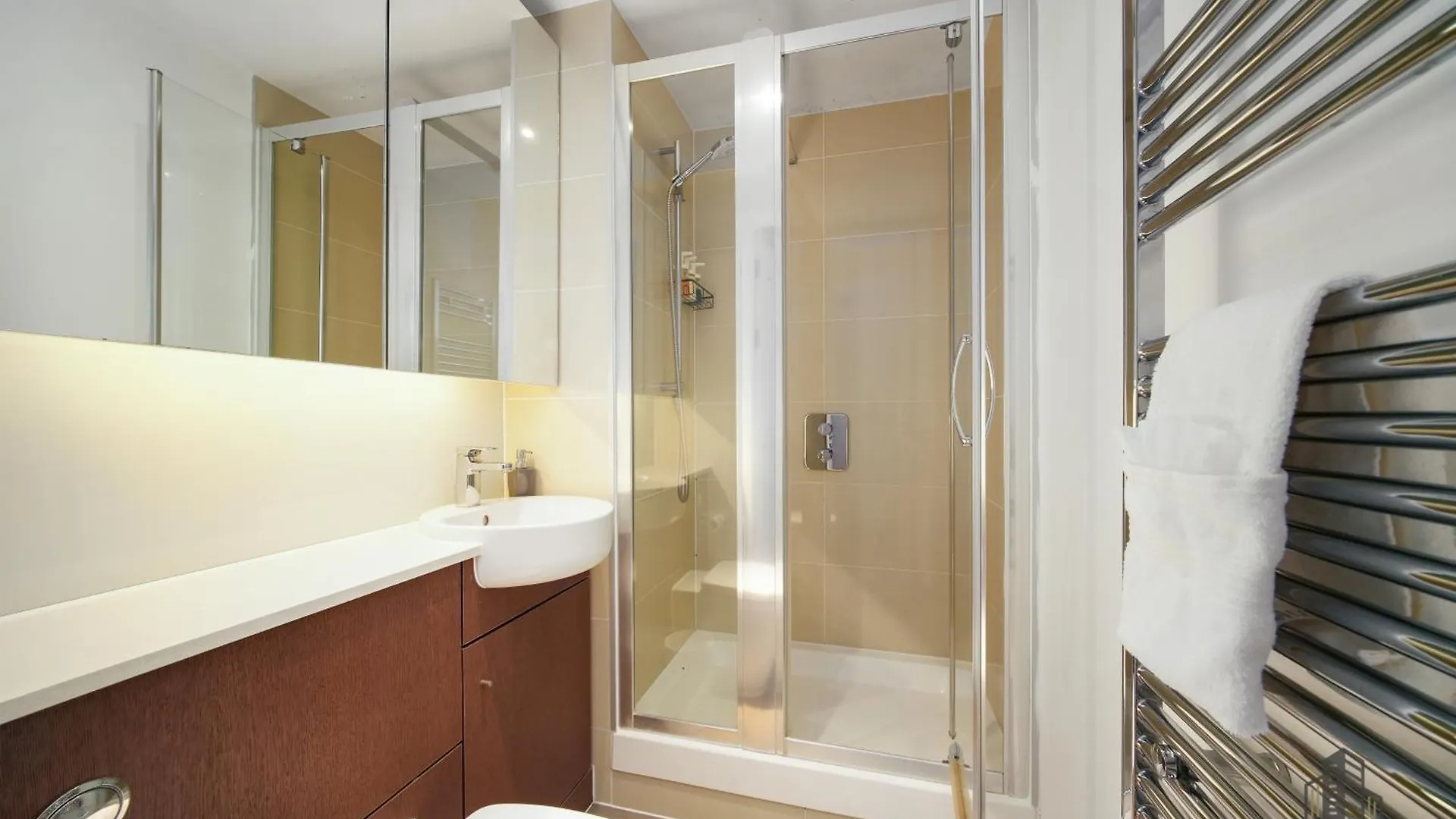 Apartamento Modern 3 Bedroom - Olympic Park - E20 Stratford Londres