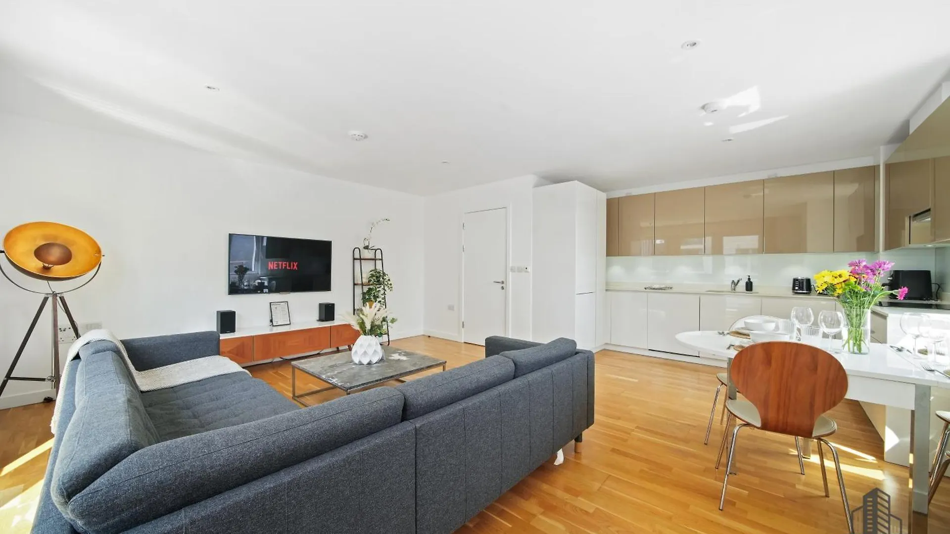 Modern 3 Bedroom - Olympic Park - E20 Stratford London 0*,  United Kingdom